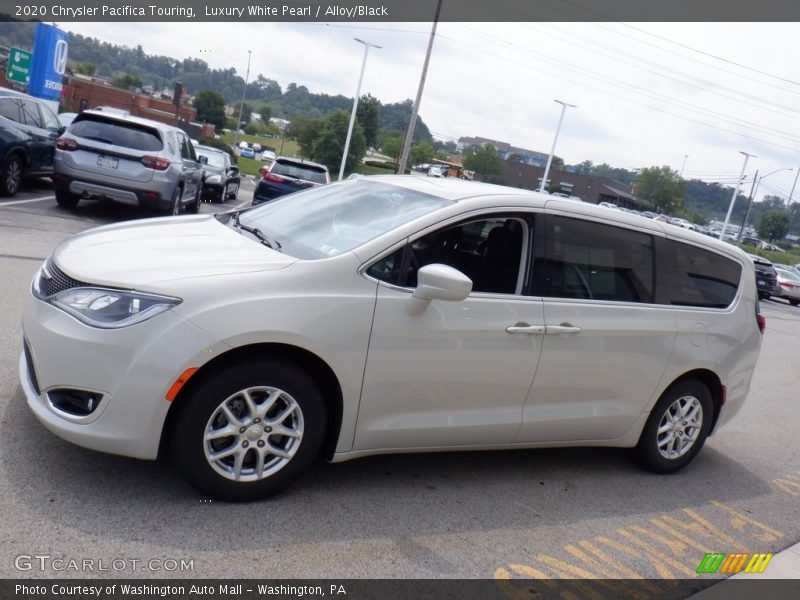 Luxury White Pearl / Alloy/Black 2020 Chrysler Pacifica Touring