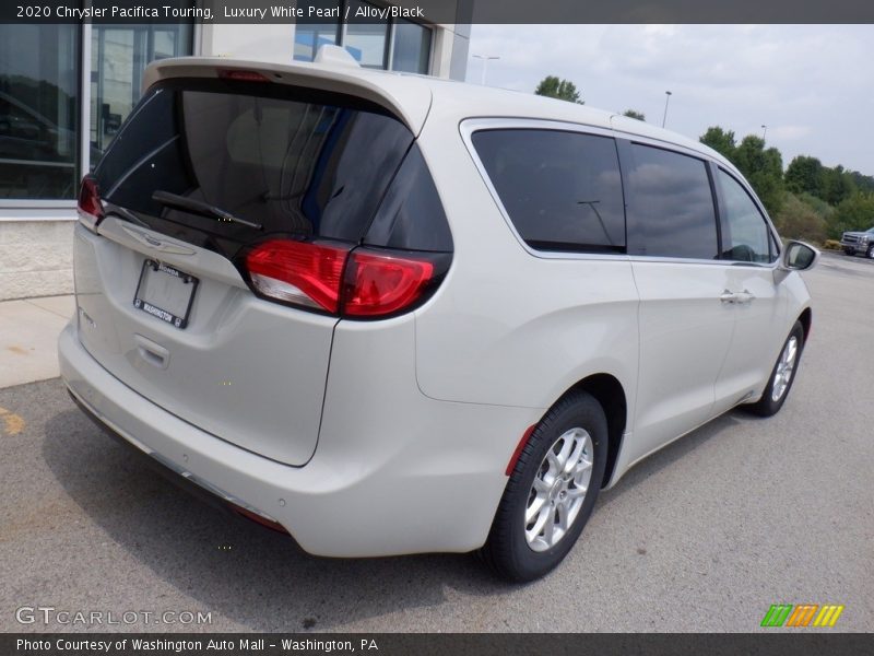 Luxury White Pearl / Alloy/Black 2020 Chrysler Pacifica Touring