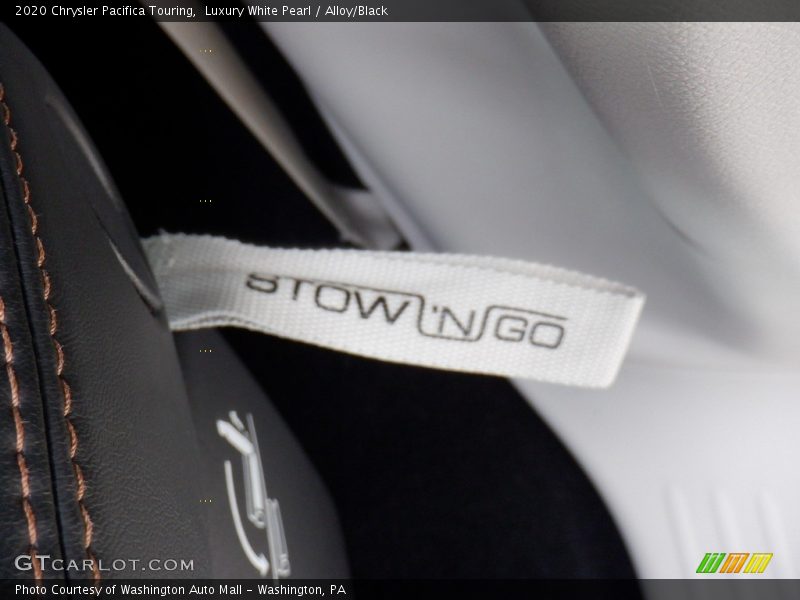 Luxury White Pearl / Alloy/Black 2020 Chrysler Pacifica Touring