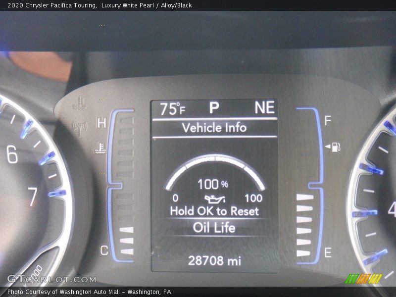Luxury White Pearl / Alloy/Black 2020 Chrysler Pacifica Touring