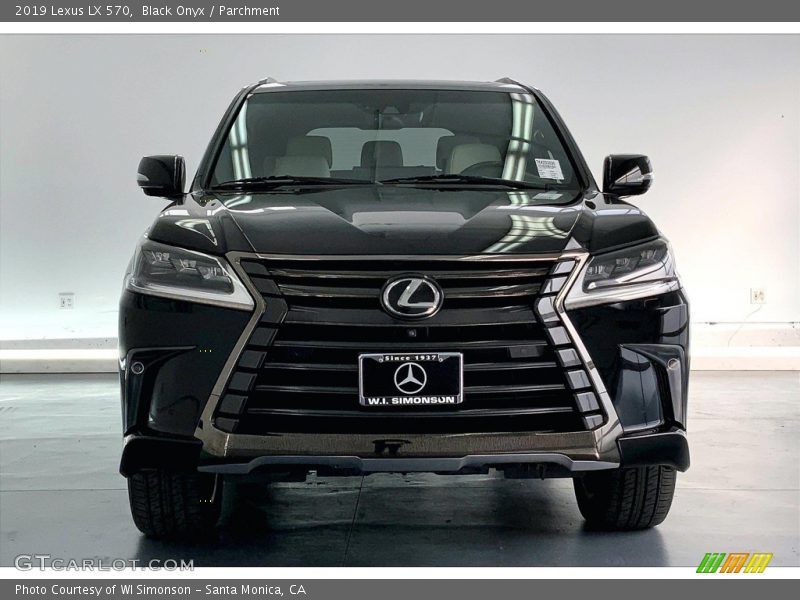 Black Onyx / Parchment 2019 Lexus LX 570