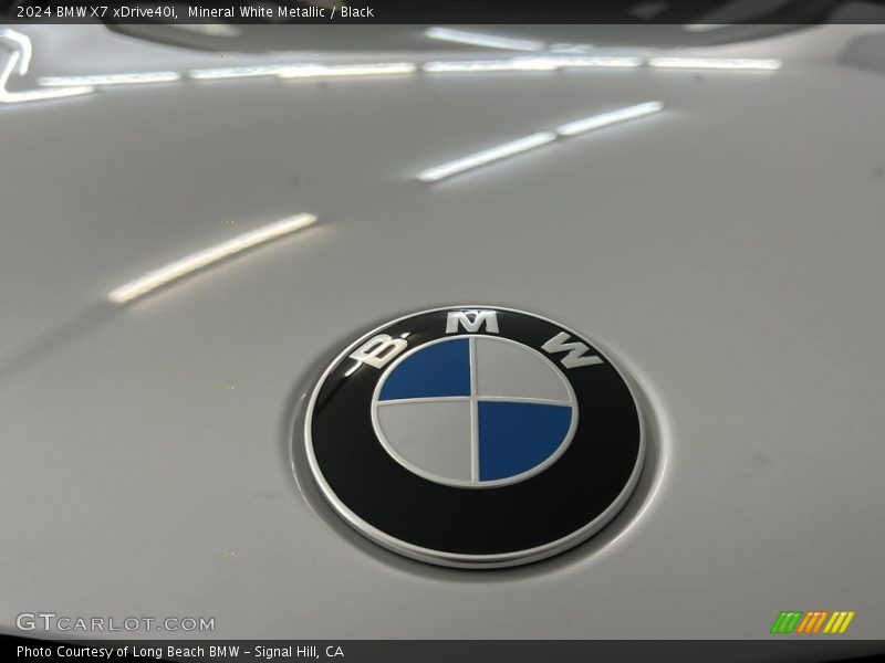  2024 X7 xDrive40i Logo