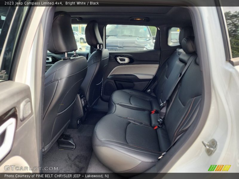 Bright White / Black 2023 Jeep Compass Limited 4x4
