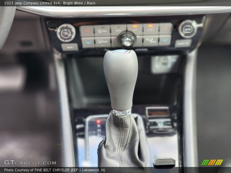 Bright White / Black 2023 Jeep Compass Limited 4x4
