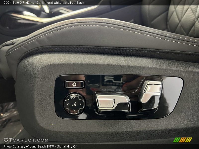 Front Seat of 2024 X7 xDrive40i