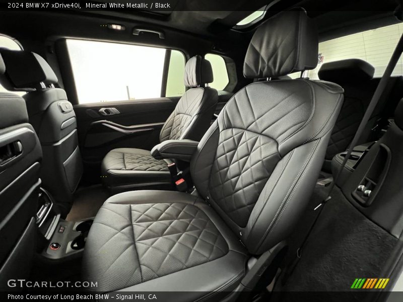 Rear Seat of 2024 X7 xDrive40i