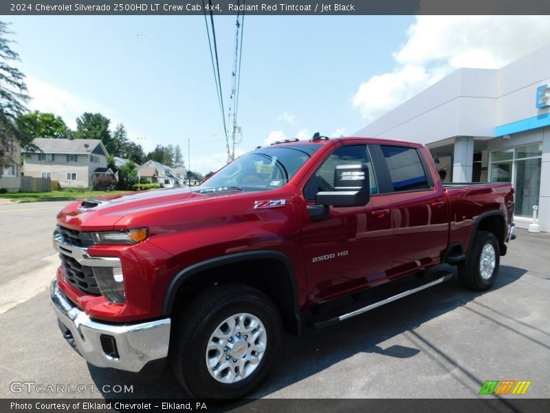 Front 3/4 View of 2024 Silverado 2500HD LT Crew Cab 4x4