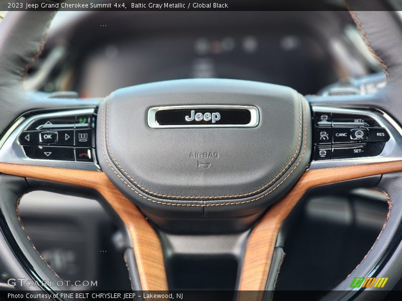  2023 Grand Cherokee Summit 4x4 Steering Wheel