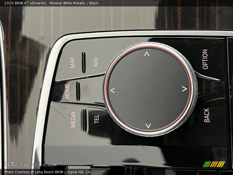 Controls of 2024 X7 xDrive40i
