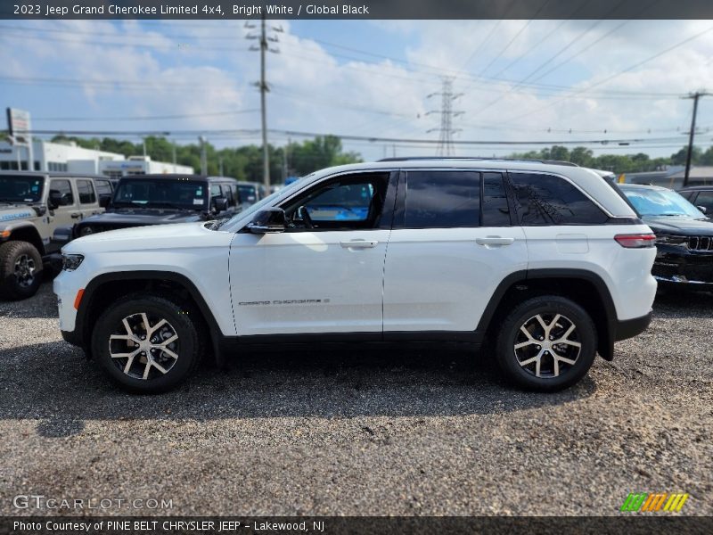 Bright White / Global Black 2023 Jeep Grand Cherokee Limited 4x4