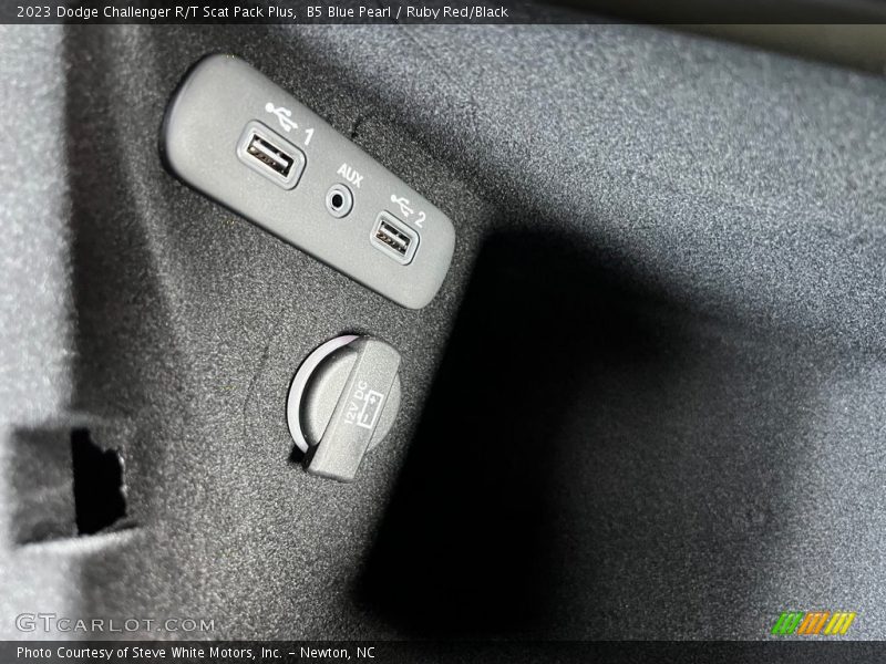 B5 Blue Pearl / Ruby Red/Black 2023 Dodge Challenger R/T Scat Pack Plus