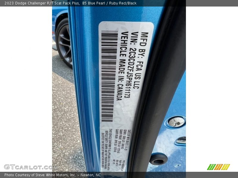 B5 Blue Pearl / Ruby Red/Black 2023 Dodge Challenger R/T Scat Pack Plus