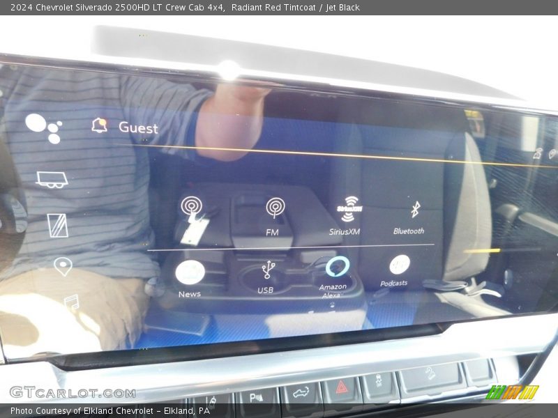 Controls of 2024 Silverado 2500HD LT Crew Cab 4x4