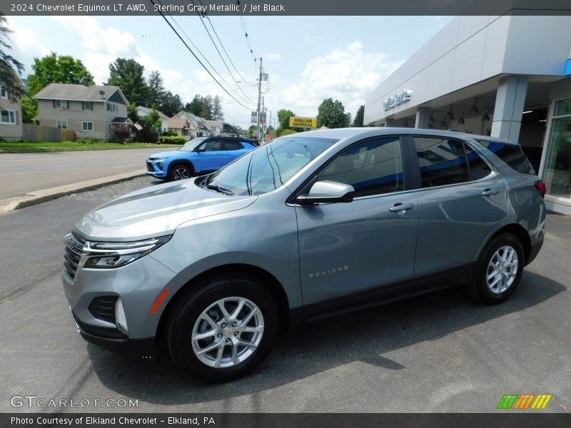 Front 3/4 View of 2024 Equinox LT AWD