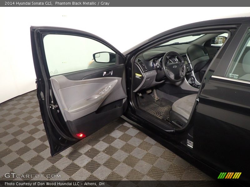 Phantom Black Metallic / Gray 2014 Hyundai Sonata GLS