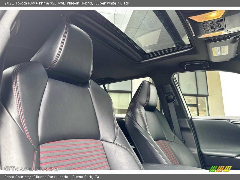 Super White / Black 2021 Toyota RAV4 Prime XSE AWD Plug-In Hybrid