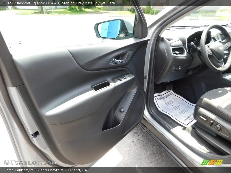 Door Panel of 2024 Equinox LT AWD