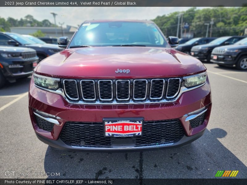 Velvet Red Pearl / Global Black 2023 Jeep Grand Cherokee Limited 4x4