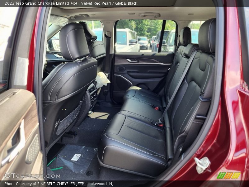 Velvet Red Pearl / Global Black 2023 Jeep Grand Cherokee Limited 4x4
