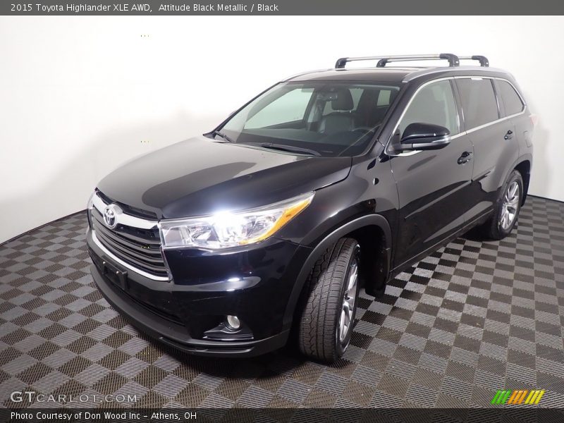Attitude Black Metallic / Black 2015 Toyota Highlander XLE AWD