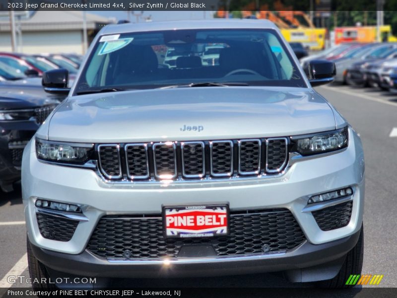 Silver Zynith / Global Black 2023 Jeep Grand Cherokee Limited 4x4