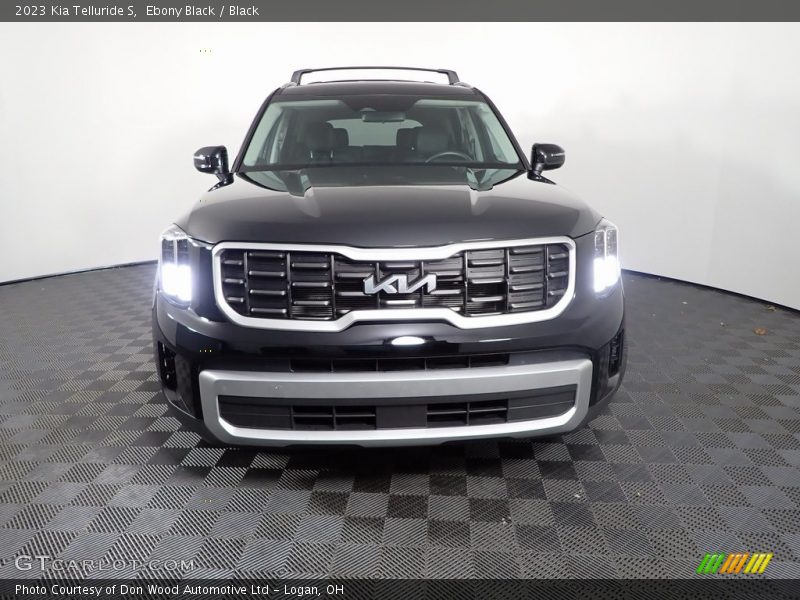 Ebony Black / Black 2023 Kia Telluride S