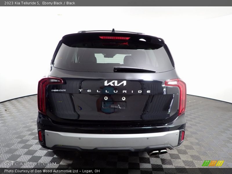 Ebony Black / Black 2023 Kia Telluride S