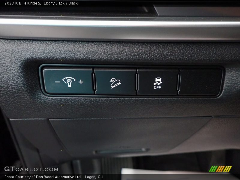 Ebony Black / Black 2023 Kia Telluride S