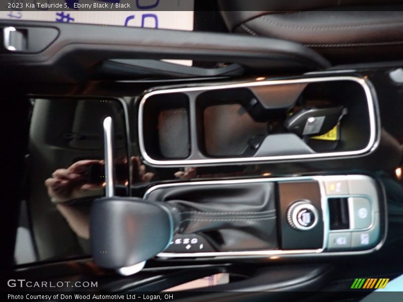 Ebony Black / Black 2023 Kia Telluride S
