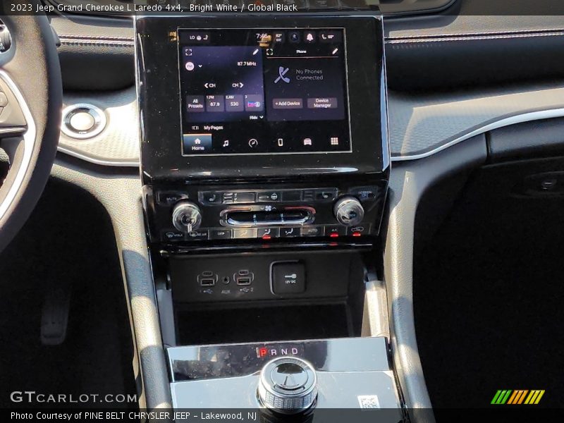 Bright White / Global Black 2023 Jeep Grand Cherokee L Laredo 4x4