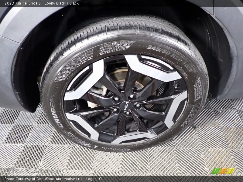 Ebony Black / Black 2023 Kia Telluride S