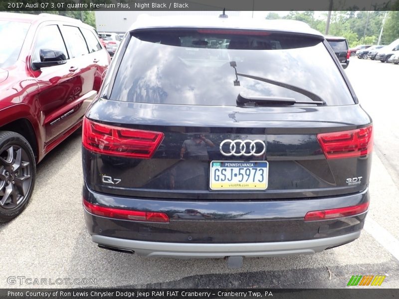 Night Black / Black 2017 Audi Q7 3.0T quattro Premium Plus