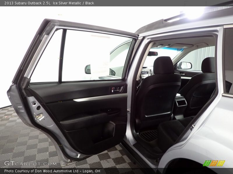 Ice Silver Metallic / Black 2013 Subaru Outback 2.5i