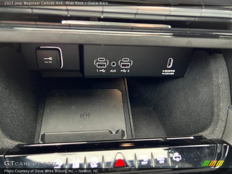 River Rock / Global Black 2023 Jeep Wagoneer Carbide 4x4