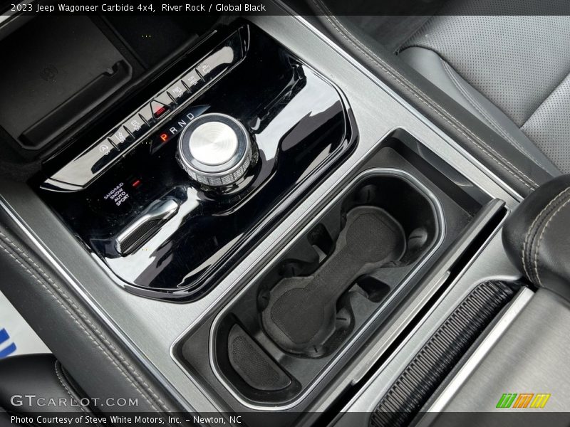  2023 Wagoneer Carbide 4x4 8 Speed Automatic Shifter