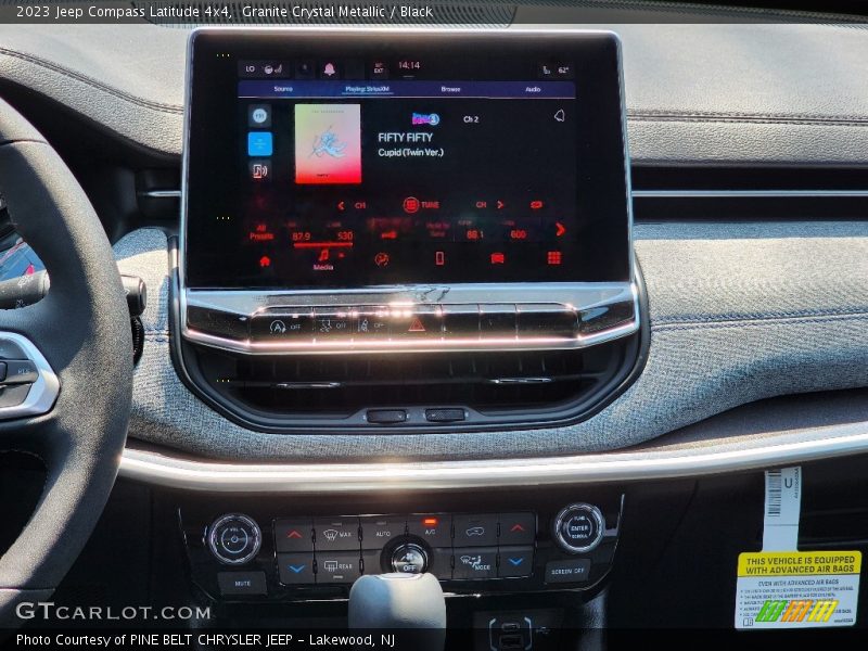 Granite Crystal Metallic / Black 2023 Jeep Compass Latitude 4x4