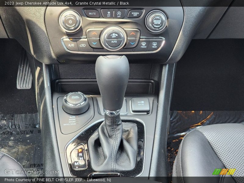 Granite Crystal Metallic / Black 2023 Jeep Cherokee Altitude Lux 4x4