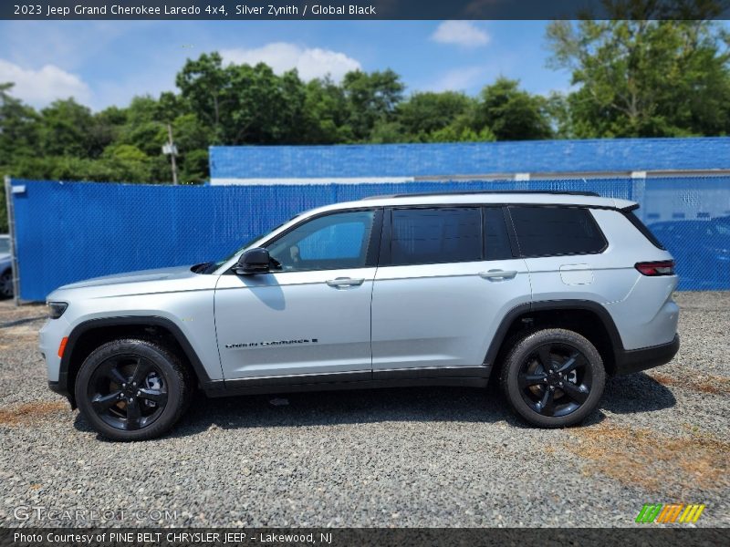 Silver Zynith / Global Black 2023 Jeep Grand Cherokee Laredo 4x4