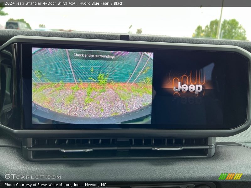 Controls of 2024 Wrangler 4-Door Willys 4x4