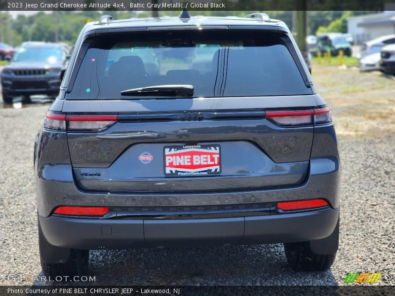 Baltic Gray Metallic / Global Black 2023 Jeep Grand Cherokee Altitude 4x4