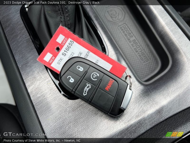 Destroyer Gray / Black 2023 Dodge Charger Scat Pack Daytona 392