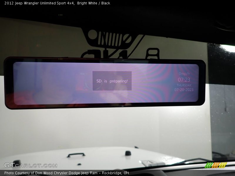 Bright White / Black 2012 Jeep Wrangler Unlimited Sport 4x4