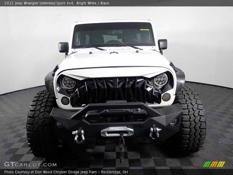 Bright White / Black 2012 Jeep Wrangler Unlimited Sport 4x4