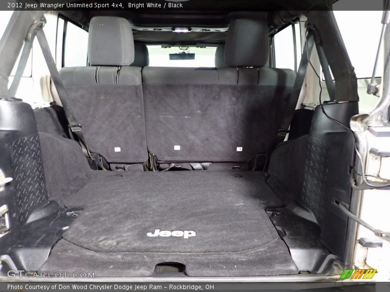 Bright White / Black 2012 Jeep Wrangler Unlimited Sport 4x4