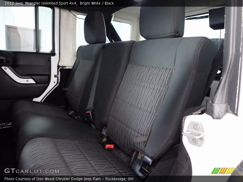 Bright White / Black 2012 Jeep Wrangler Unlimited Sport 4x4