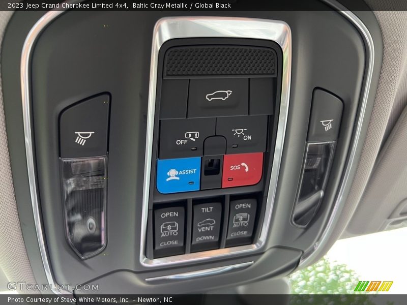 Baltic Gray Metallic / Global Black 2023 Jeep Grand Cherokee Limited 4x4