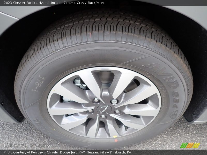 Ceramic Gray / Black/Alloy 2023 Chrysler Pacifica Hybrid Limited