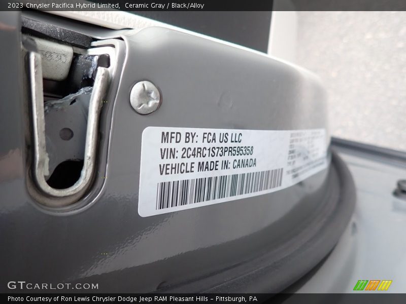 Ceramic Gray / Black/Alloy 2023 Chrysler Pacifica Hybrid Limited