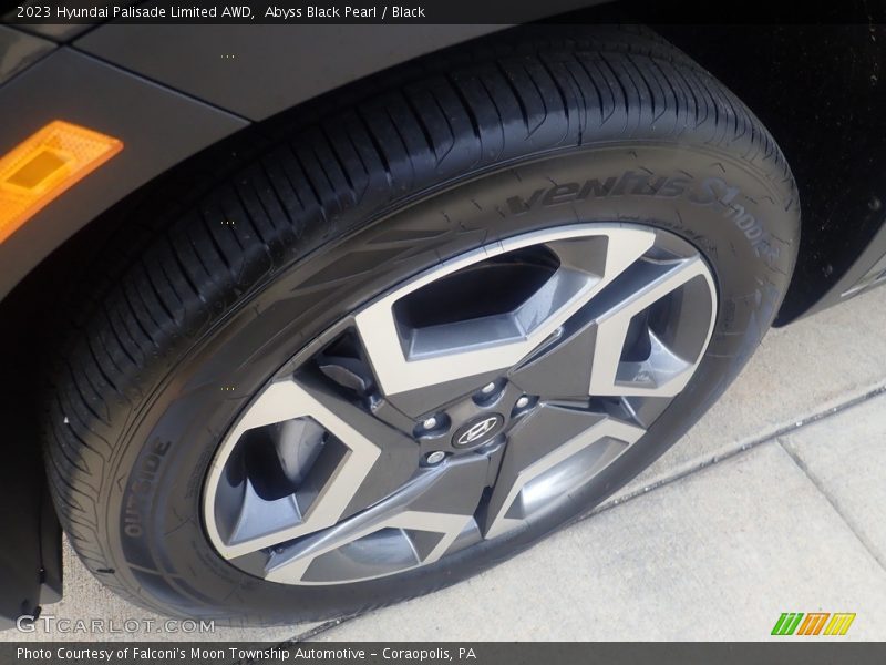 Abyss Black Pearl / Black 2023 Hyundai Palisade Limited AWD