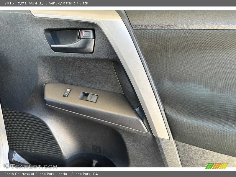 Silver Sky Metallic / Black 2016 Toyota RAV4 LE